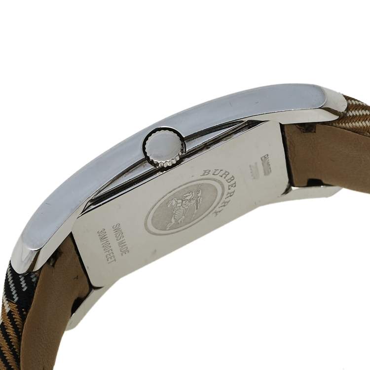 Pre Owned Burberry Silver Stainless Steel Nova Check Heritage BU1050 Women's Wristwatch 25 mm