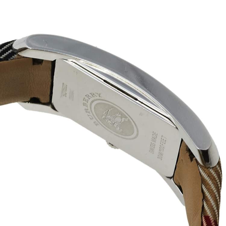 Pre Owned Burberry Silver Stainless Steel Nova Check Heritage BU1050 Women's Wristwatch 25 mm