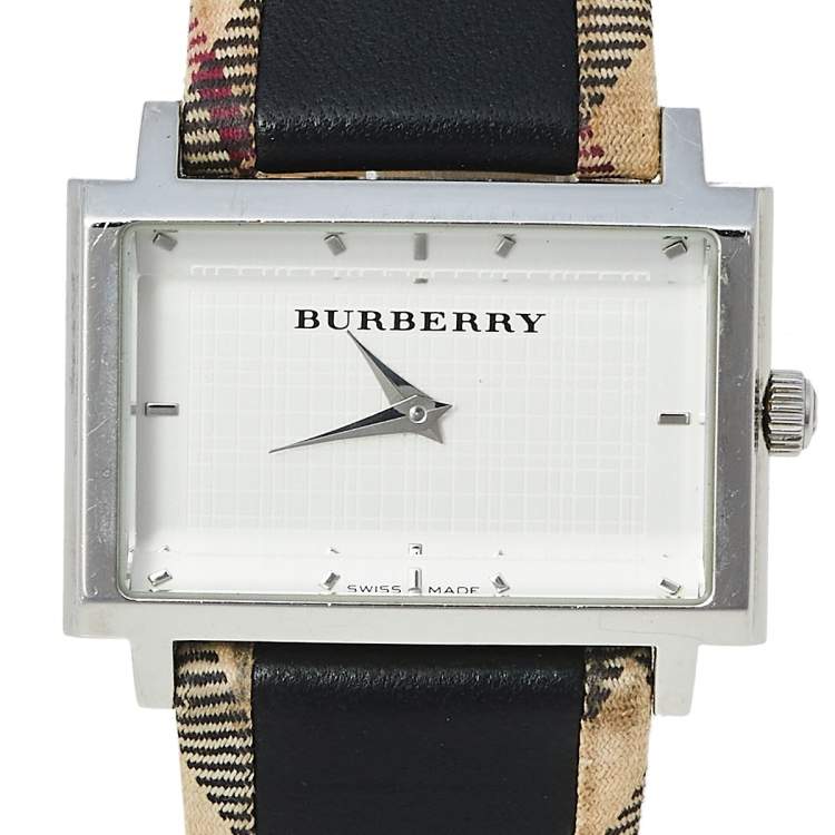 Pre Owned Burberry Silver Stainless Steel Nova Check Heritage BU2150 Women's Wristwatch 32 mm