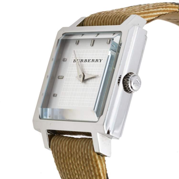 Pre Owned Burberry Silver Stainless Steel Leather Nova Check BU2016 Women's Wristwatch 24 mm