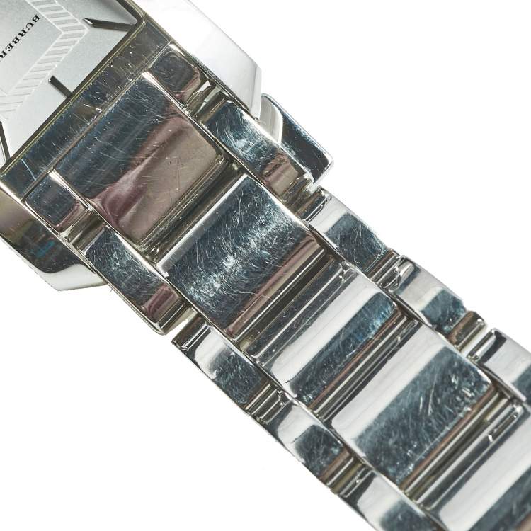 Pre Owned Burberry Silver Stainless Steel BU1056 Women's Wristwatch 25 mm