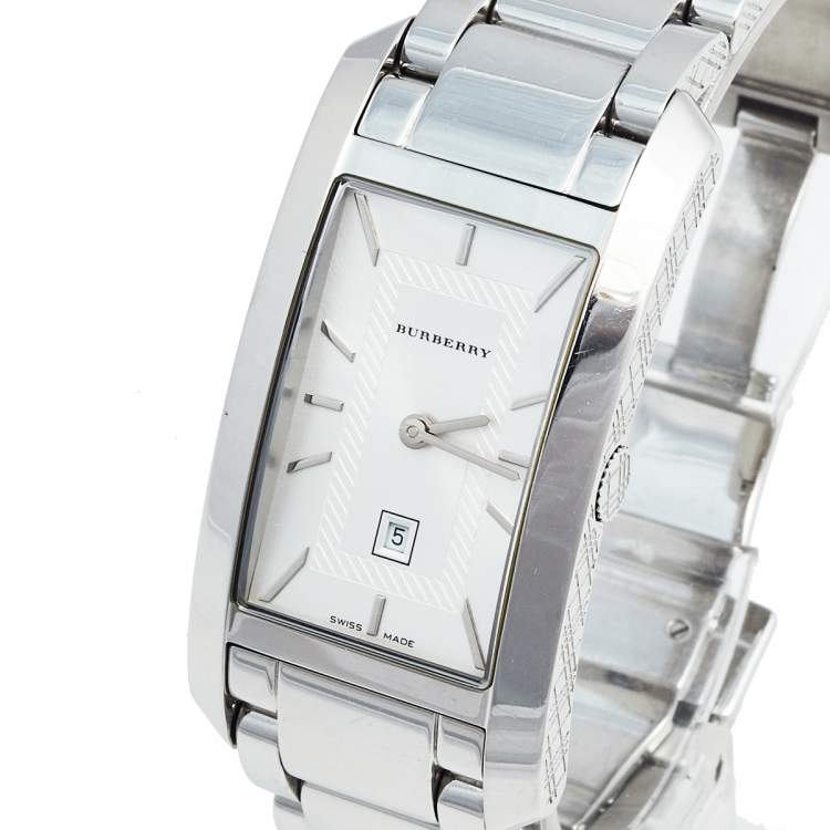 Pre Owned Burberry Silver Stainless Steel BU1056 Women's Wristwatch 25 mm