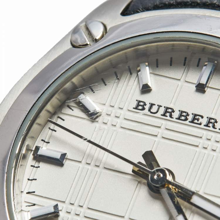 Pre Owned Burberry White Stainless Steel Leather BU1859 Women's Wristwatch 29 mm