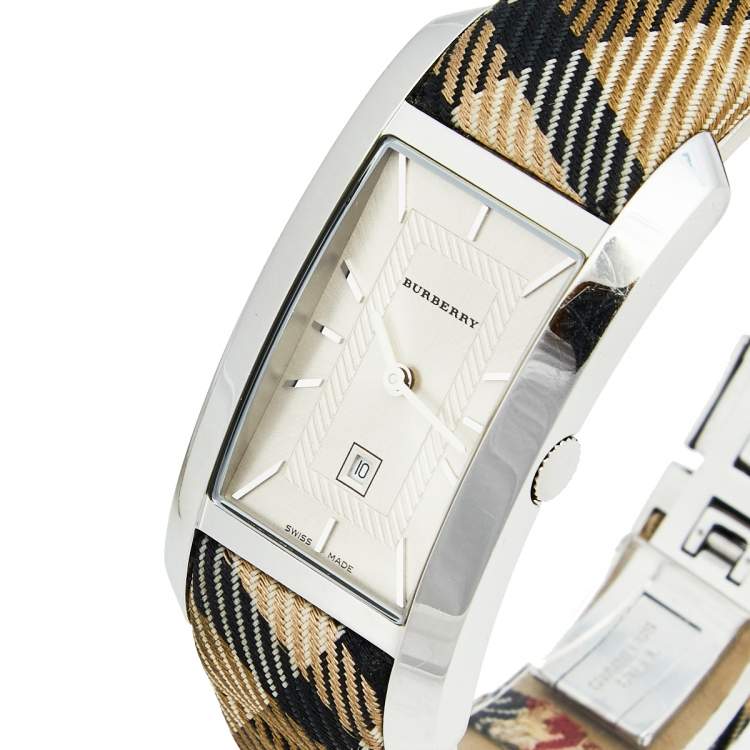 Pre Owned Burberry Silver White Stainless Steel Heritage BU1050 Women's Wristwatch 25 mm