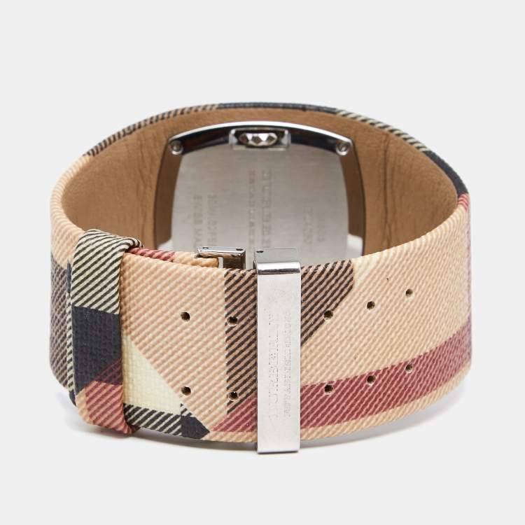 Pre Owned Burberry Silver Stainless Steel Leather Heritage BU4050 Women's Wristwatch 34 mm