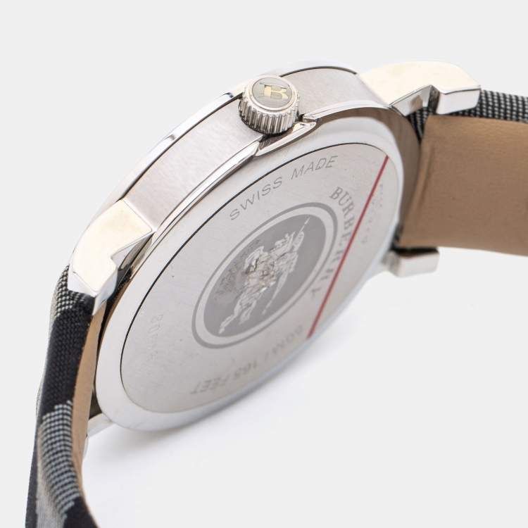 Pre Owned Burberry Silver Stainless Steel Heritage Nova Check BU1378 Women's Wristwatch 38 mm