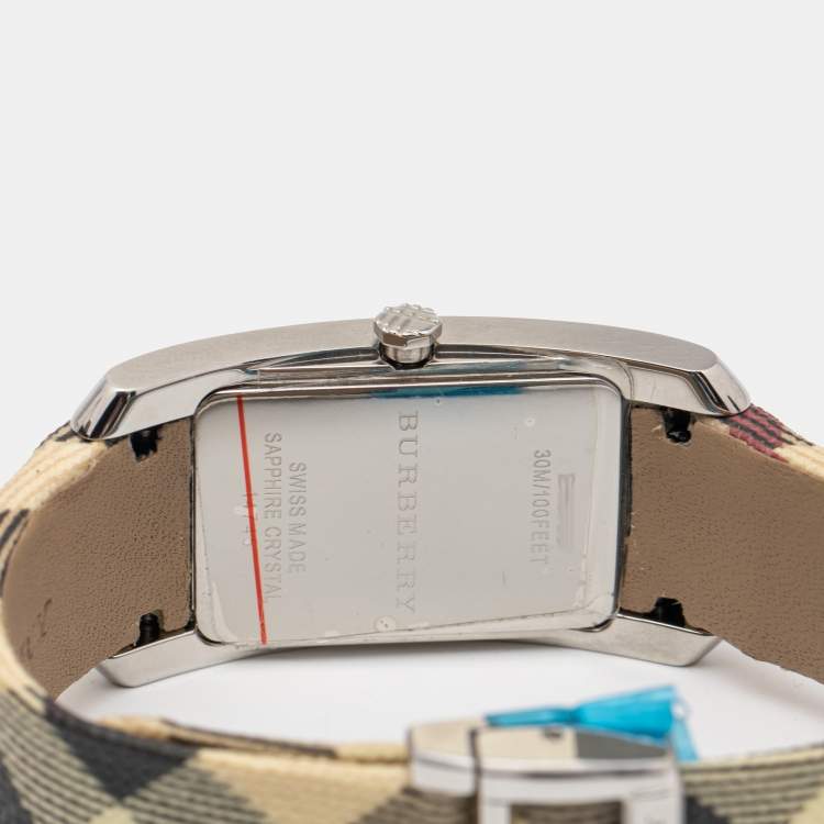 Pre Owned Burberry Silver Stainless Steel Nova Check Canvas BU9403 Women's Wristwatch 25 mm
