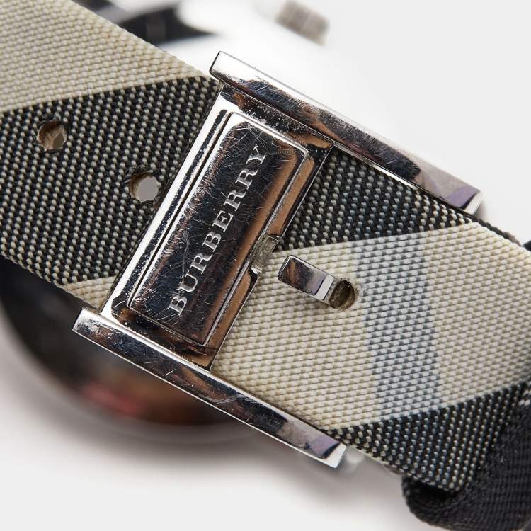Pre Owned Burberry Silver Stainless Steel Canvas BU1386 Women's Wristwatch 28 mm 