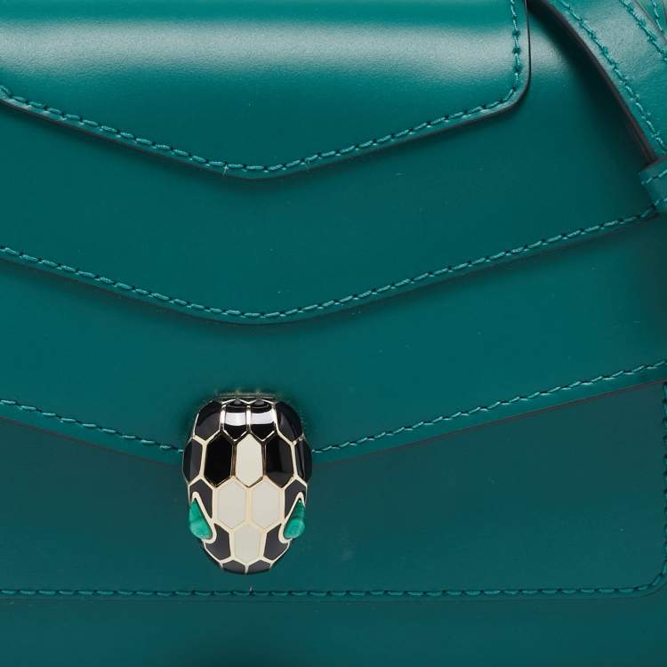 Pre Owned Bvlgari Green Leather Serpenti Forever Wallet On Chain