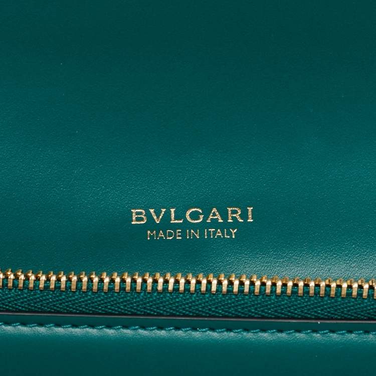 Pre Owned Bvlgari Green Leather Serpenti Forever Wallet On Chain
