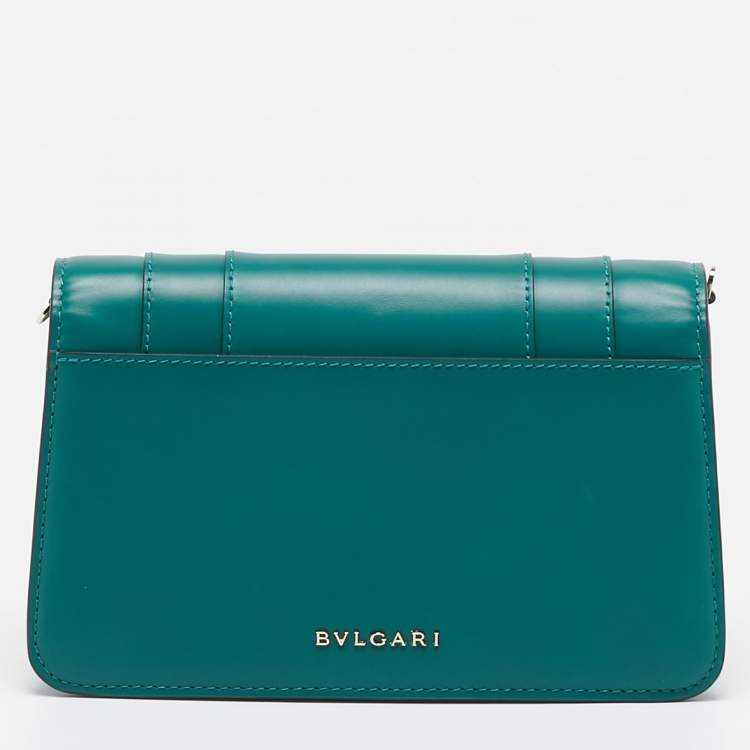 Pre Owned Bvlgari Green Leather Serpenti Forever Wallet On Chain