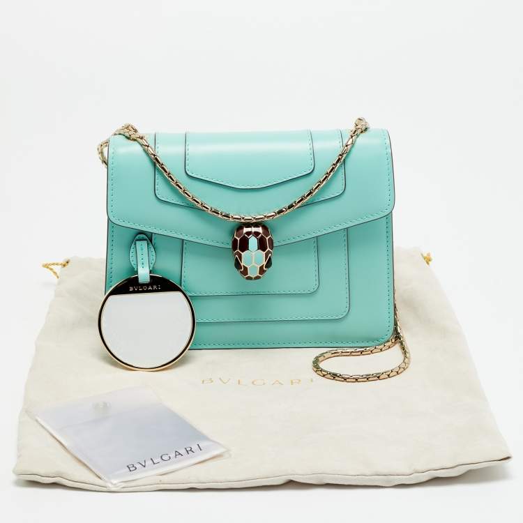 مملوكة مسبقًا Bvlgari Serpenti Forever Small Seafoam Green Leather Shoulder Bag