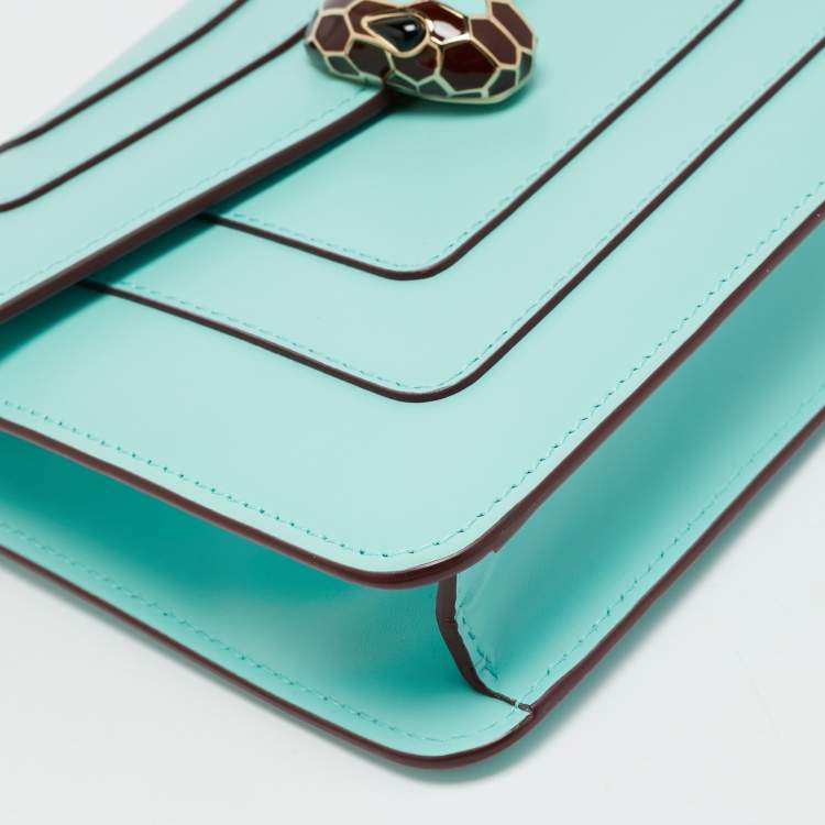مملوكة مسبقًا Bvlgari Serpenti Forever Small Seafoam Green Leather Shoulder Bag