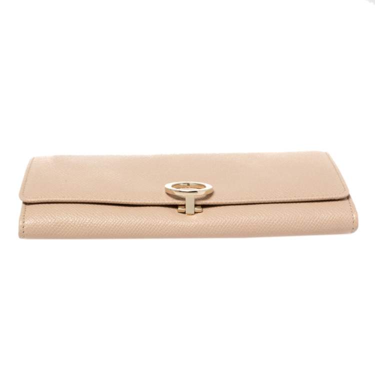 Pre Owned Bvlgari Beige Leather Logo Clip Continental Wallet