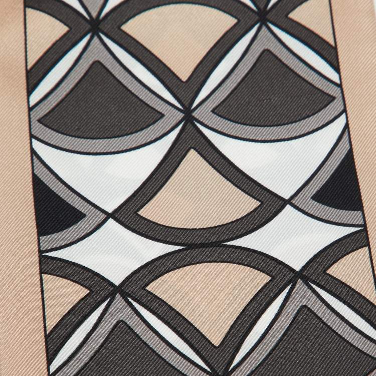 Pre Owned Bvlgari Beige/Grey Divas Motif Print Silk Bandeau Scarf