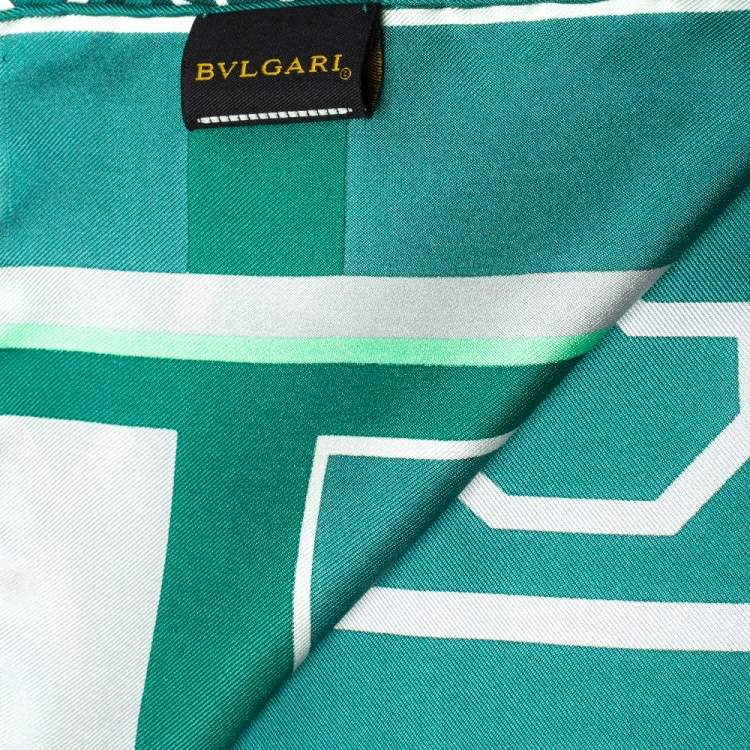 مملوكة مسبقًا Bvlgari Green Arabic Calligraphy Print Silk Square Scarf