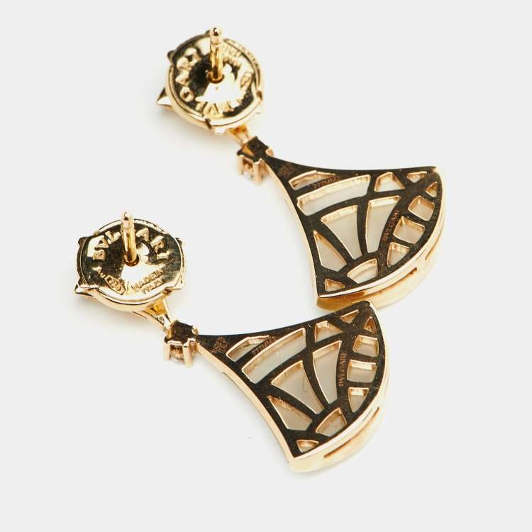 Pre Owned Bvlgari Divas' Dream Mother of Pearl Diamonds 18k Yellow Gold Earrings