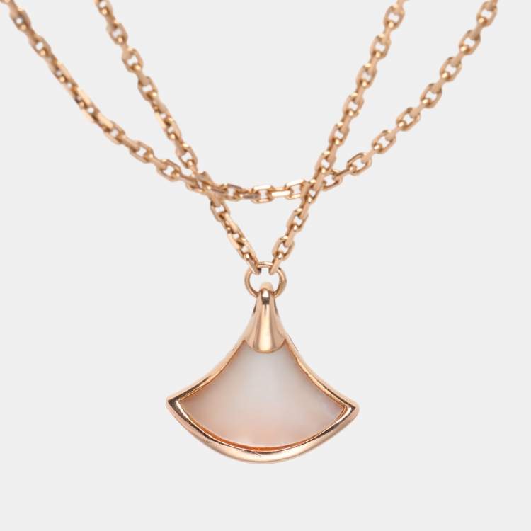 Pre Owned Bvlgari Divas’ Dream Mother of Pearl 18K Rose Gold Charm Bracelet SM