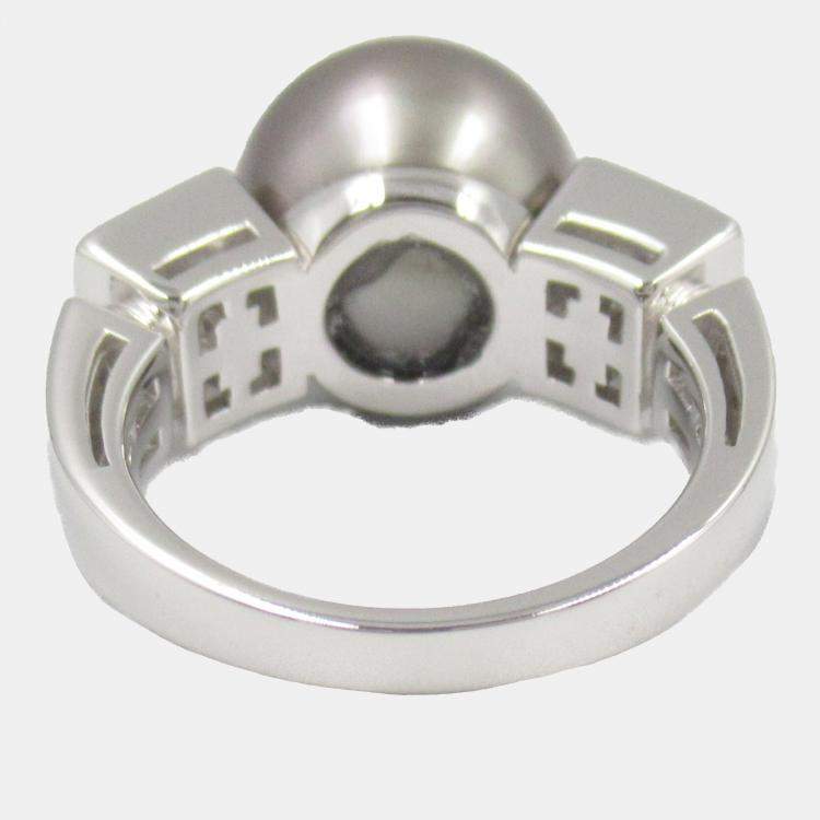 Pre Owned Bvlgari Pearl and Diamond 18k White Gold Ring EU 48