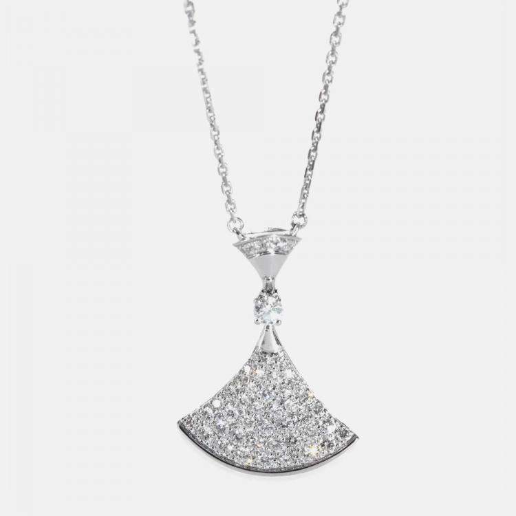 Pre Owned Bvlgari Divas' Dream 18K White Gold and Diamond Pendant Necklace