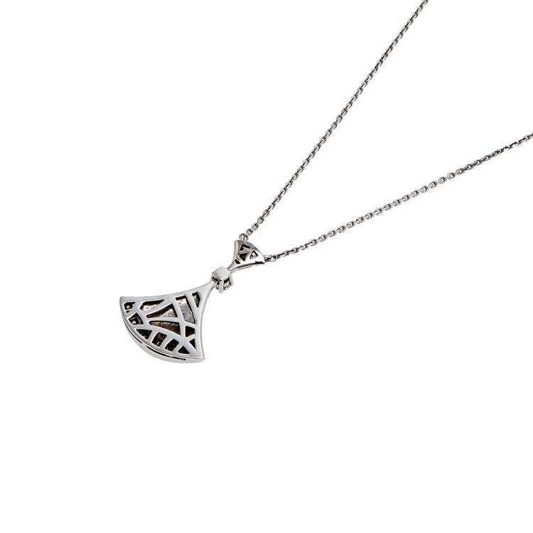 Pre Owned Bvlgari Divas' Dream Diamond 18k White Gold Pendant Necklace
