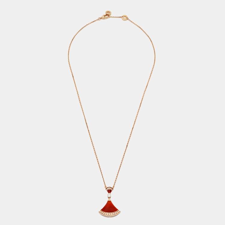 Pre Owned Bvlgari Divas' Dream Carnelian Diamond 18k Rose Gold Pendant Necklace