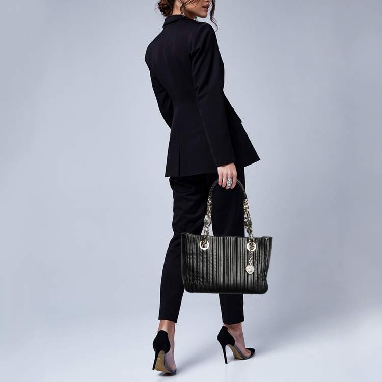 Pre Owned Bvlgari Black Leather Monte Plisse Shopper Tote