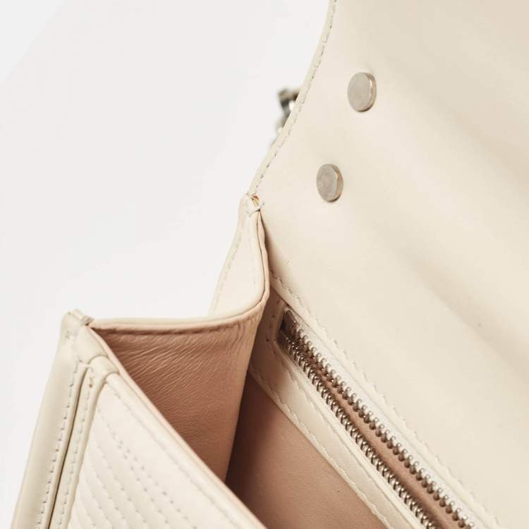 Pre Owned Bvlgari White Leather Serpenti Diamond Blast Shoulder Bag