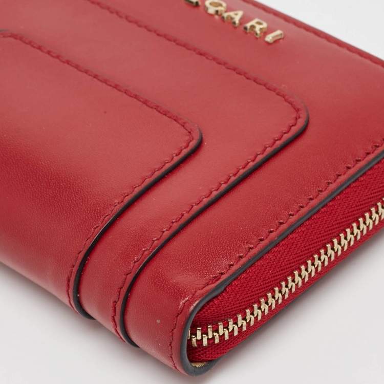 Pre Owned Bvlgari Red Leather Serpenti Forever Zip Around Wallet
