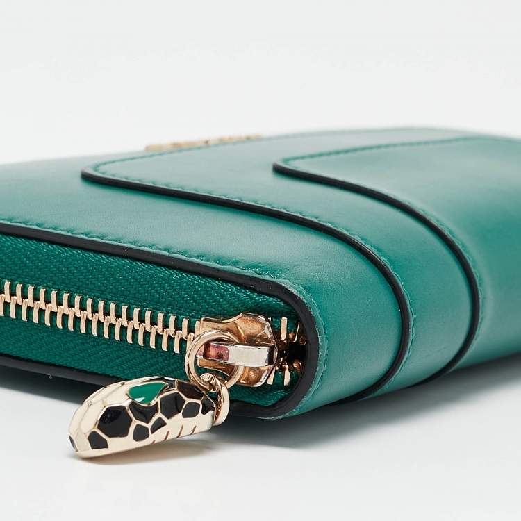 Pre Owned Bvlgari Green Leather Serpenti Forever Zip Around Wallet 