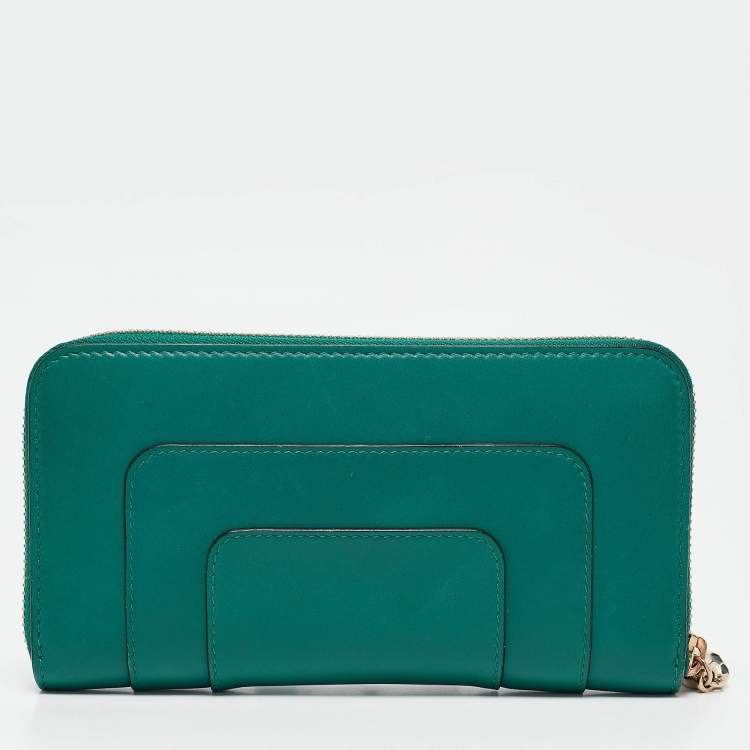Pre Owned Bvlgari Green Leather Serpenti Forever Zip Around Wallet 