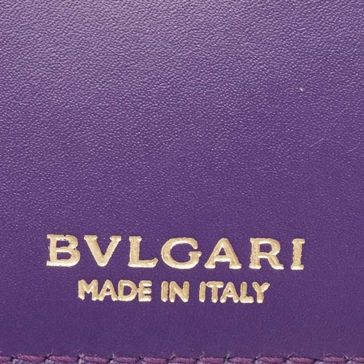 Pre Owned Bvlgari Green Leather Serpenti Forever Bifold Card Holder