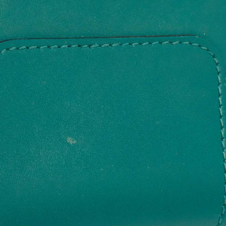Pre Owned Bvlgari Green Leather Serpenti Forever Bifold Card Holder