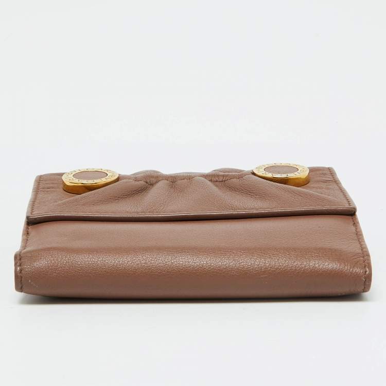 Pre Owned Bvlgari Brown Leather Logo Flap Compact Wallet