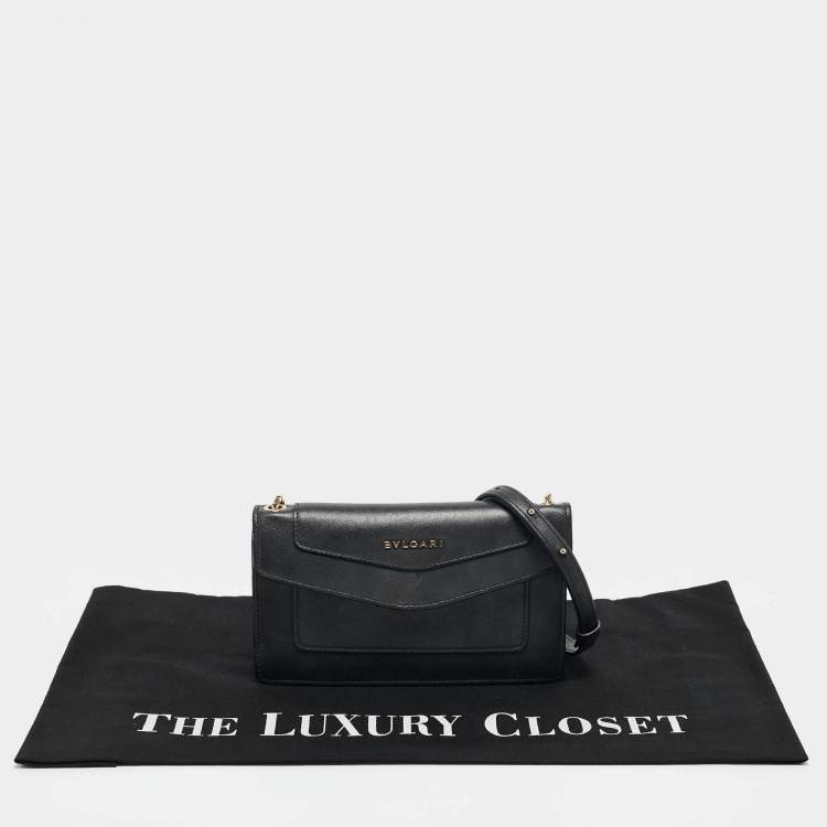 Pre Owned Bvlgari Black Leather Serpenti Wallet On Chain