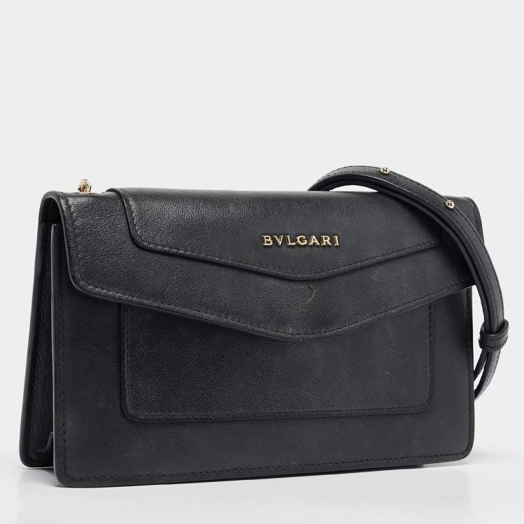 Pre Owned Bvlgari Black Leather Serpenti Wallet On Chain