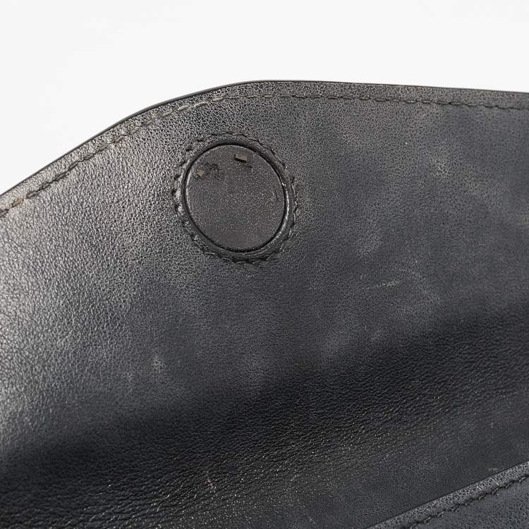 Pre Owned Bvlgari Black Leather Serpenti Wallet On Chain