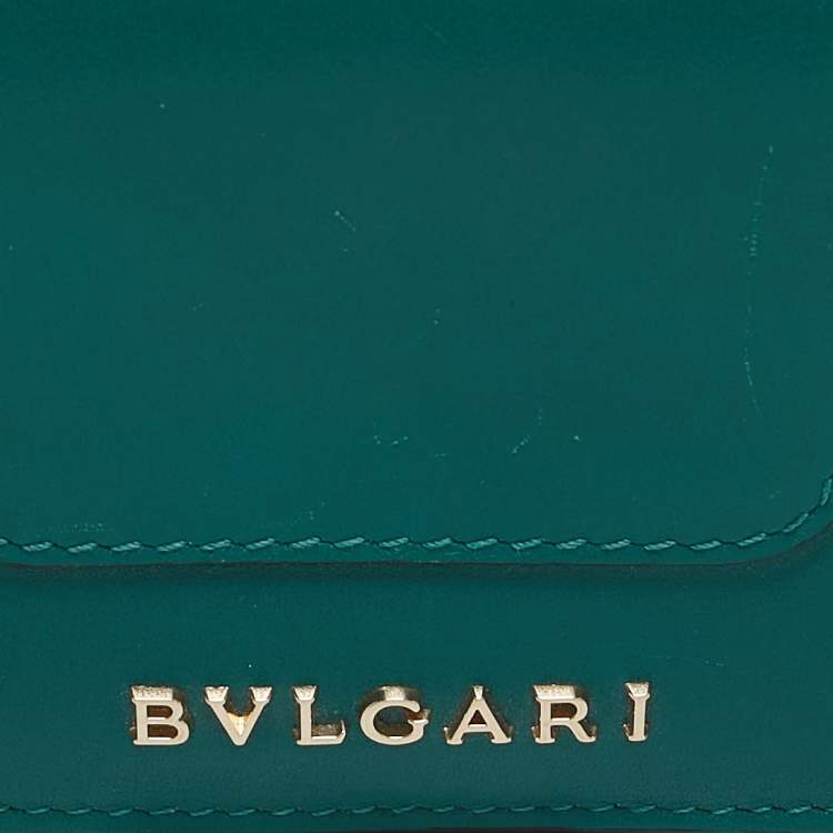 Pre Owned Bvlgari Green Leather Serpenti Forever Bifold Card Case