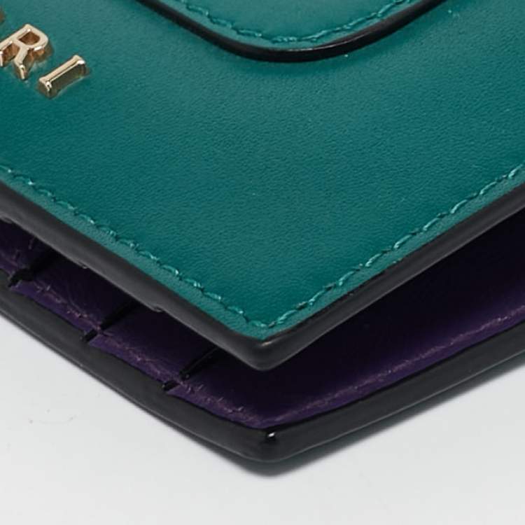 Pre Owned Bvlgari Green Leather Serpenti Forever Bifold Card Case