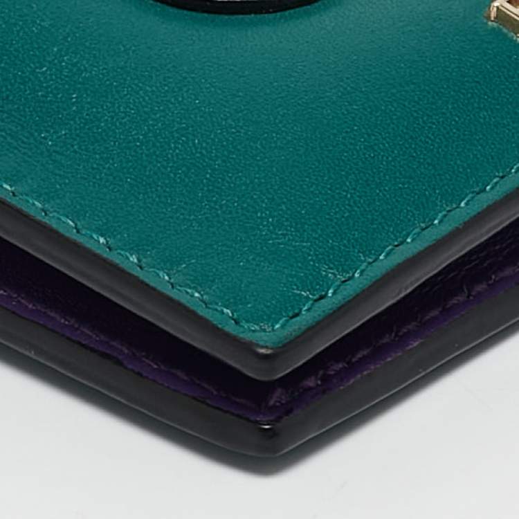 Pre Owned Bvlgari Green Leather Serpenti Forever Bifold Card Case