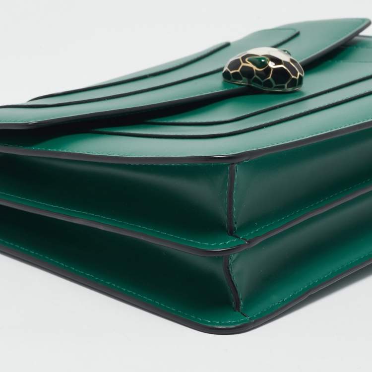 Pre Owned Bvlgari Green Leather Medium Serpenti Forever Shoulder Bag