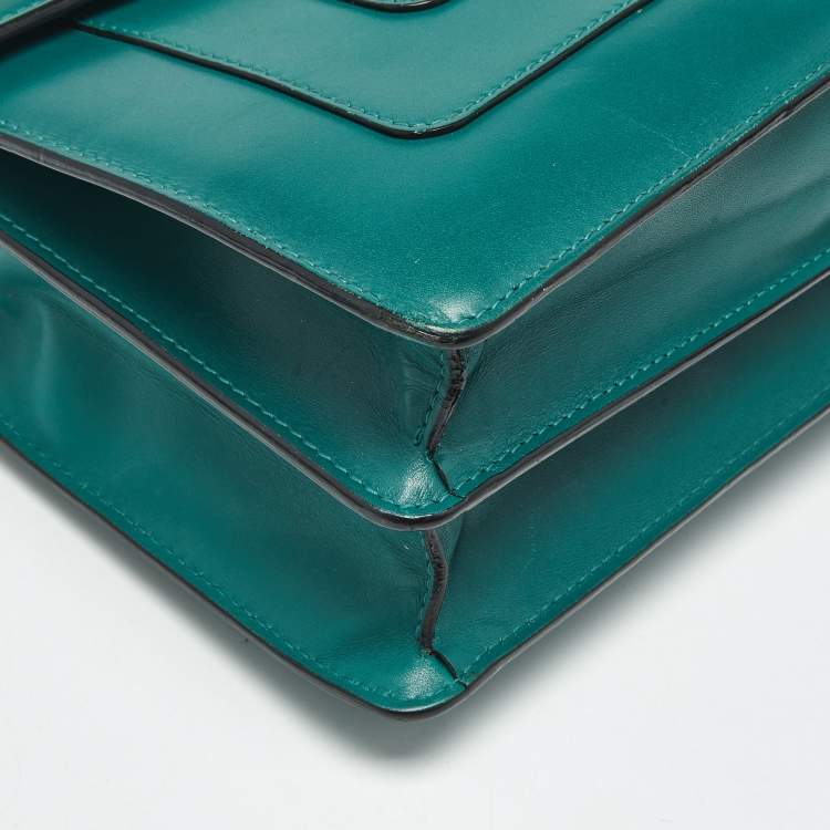Pre Owned Bvlgari Green Leather Medium Serpenti Forever Shoulder Bag