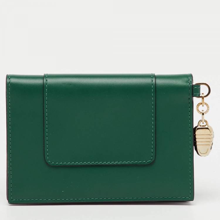 Pre Owned Bvlgari Green Leather Serpenti Forever Bifold Card Holder