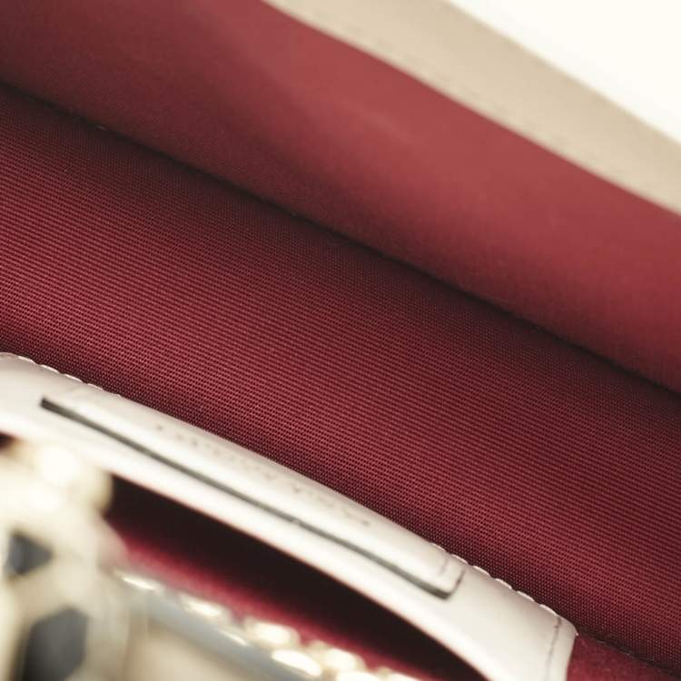 مملوكة مسبقًا Bvlgari Off White Leather Small Serpenti Forever Crossbody Bag