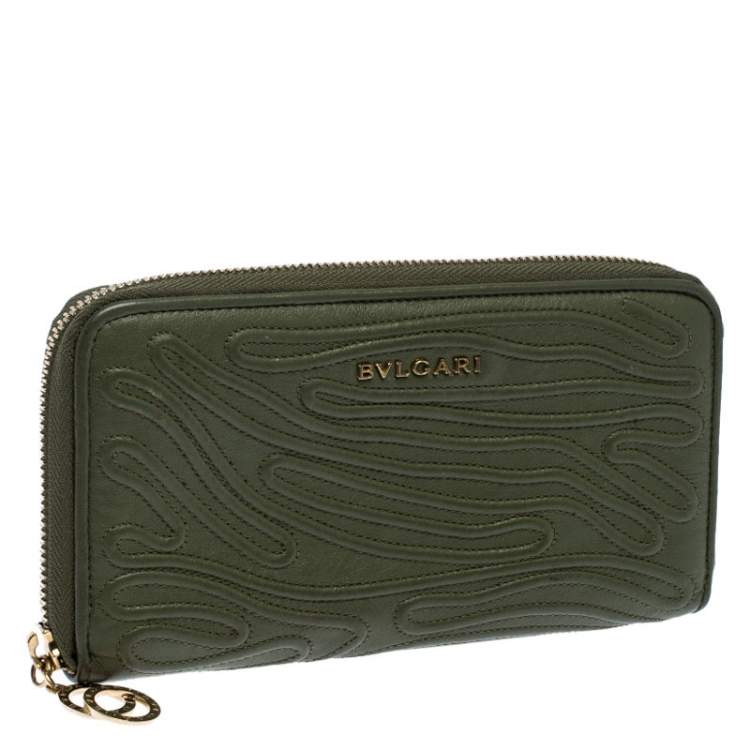 Pre Owned Bvlgari Green Leather Zip Around Wallet