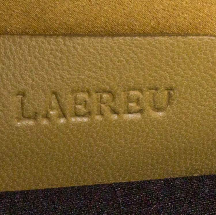 مملوكة مسبقًا Bvlgari Gold Satin Leoni Flap Clutch