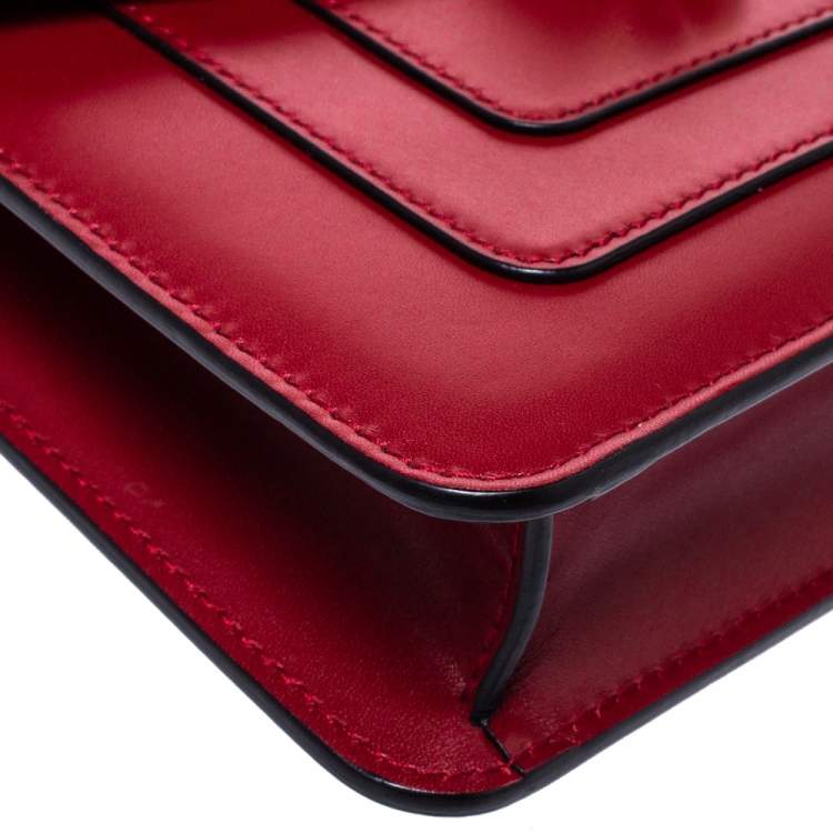 مملوكة مسبقًا Bvlgari Red Leather Small Serpenti Forever Shoulder Bag