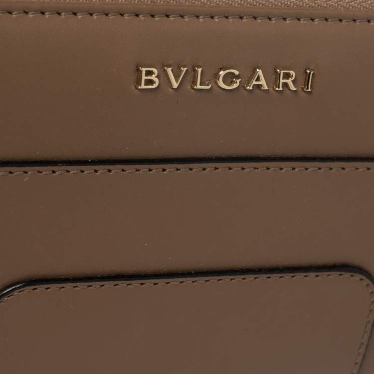 Pre Owned Bvlgari Beige Leather Serpenti Forever Wallet