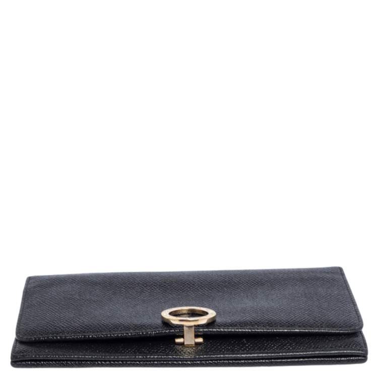 Pre Owned Bvlgari Black Leather Logo Round Bit Continental Wallet