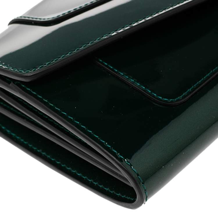 Pre Owned Bvlgari Green Patent Leather Serpenti Forever Continental Wallet
